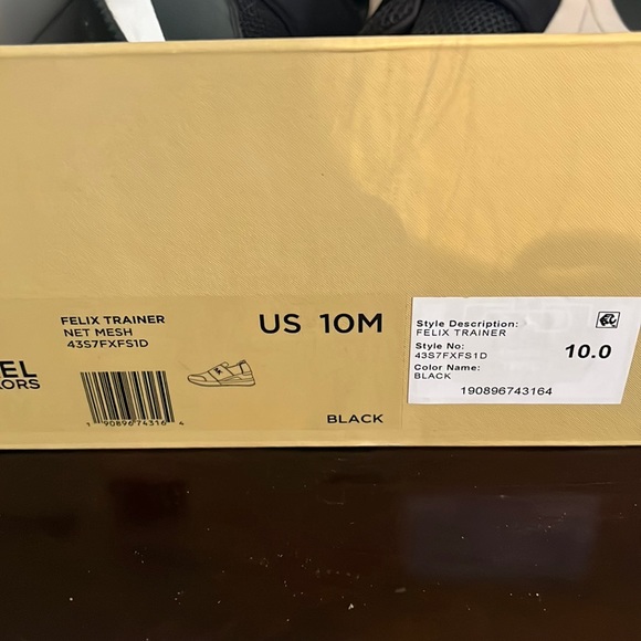 Crafted from mesh with glitter accent at the heel, the Felix trainers net mesh. - Picture 1 of 6